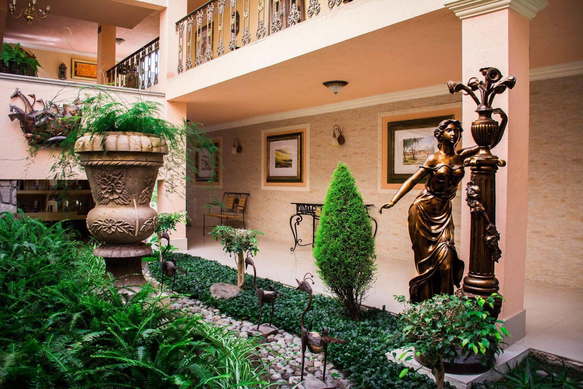 Quinta Del Rey Hotel Toluca Exterior photo